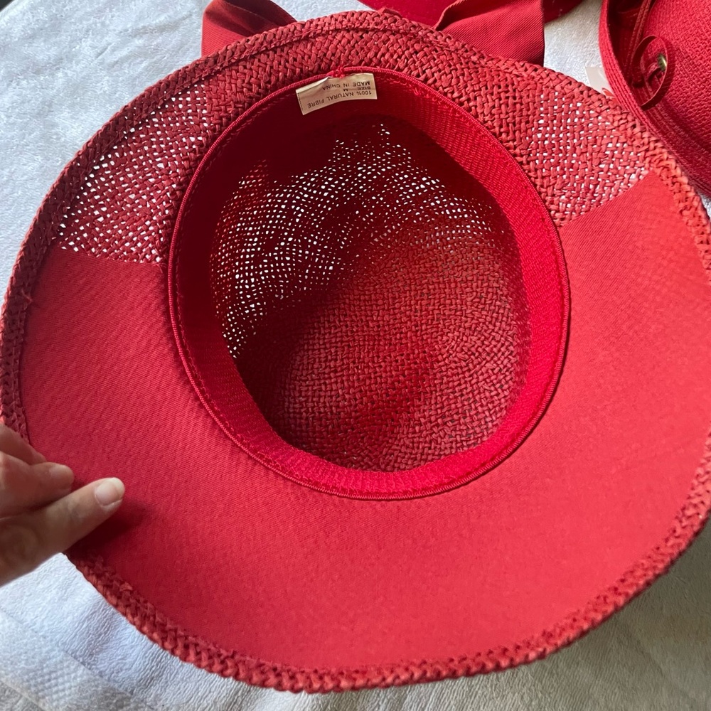 Women's Red Scala Hat - Picture 4 of 4
